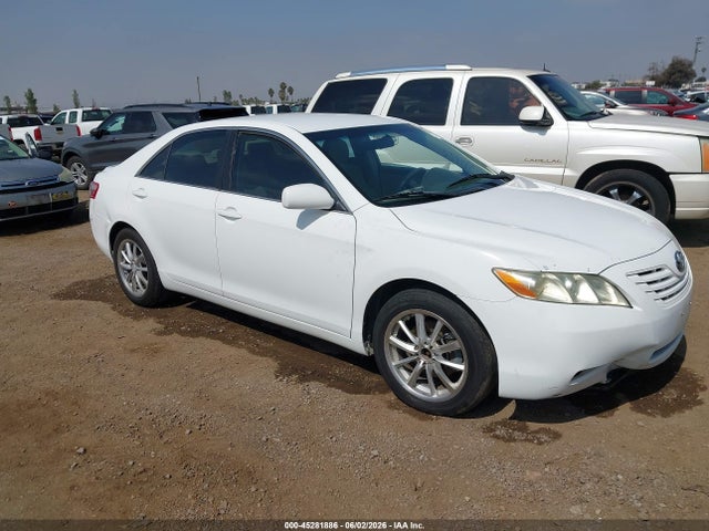 Salvage Toyota Camry Image