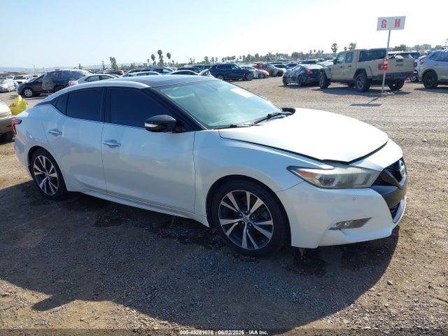 Salvage Nissan Maxima Image