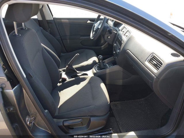 Volkswagen Jetta 2.0l S