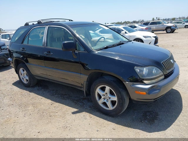 Salvage Lexus RX Image