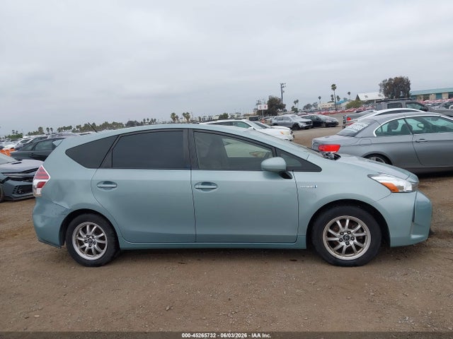 Toyota Prius v Three