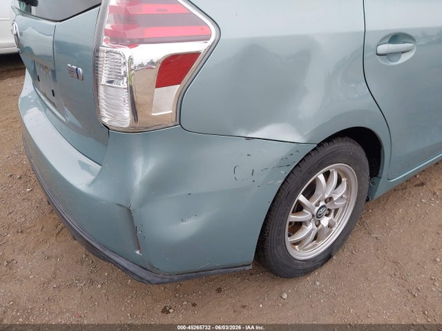 Toyota Prius v Three