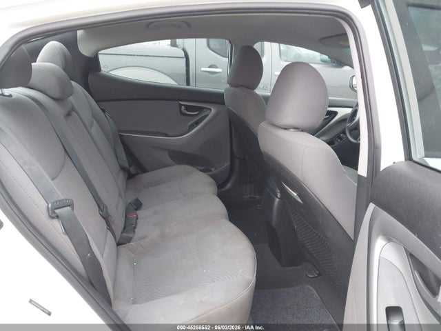 Hyundai ELANTRA Se