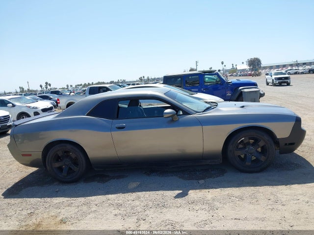Dodge Challenger Sxt