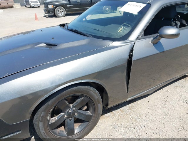 Dodge Challenger Sxt