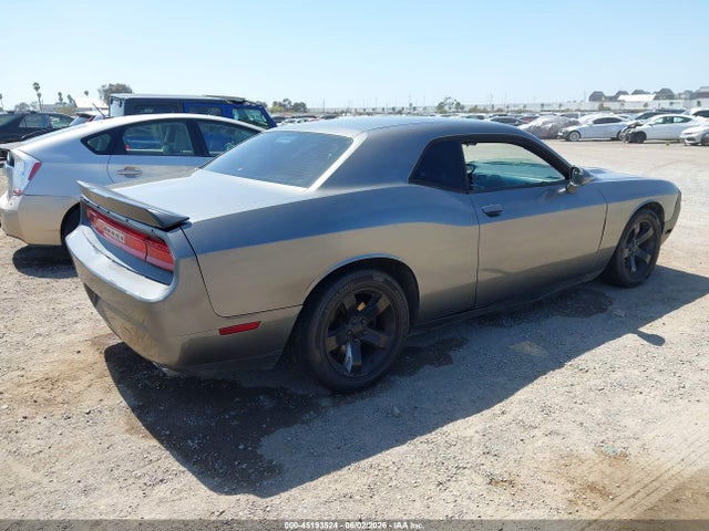 Dodge Challenger Sxt