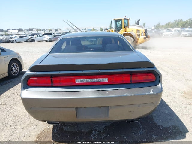 Dodge Challenger Sxt