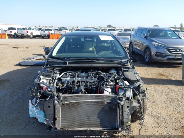 Toyota Corolla Hybrid Le