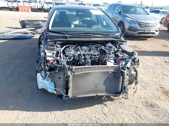 Toyota Corolla Hybrid Le