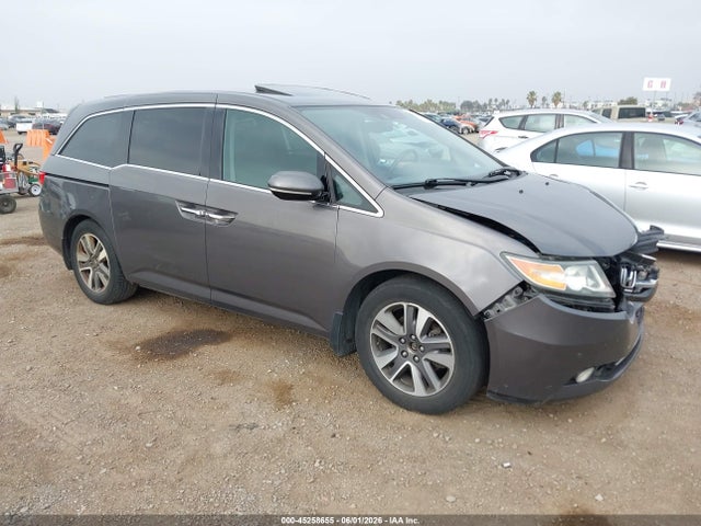 Salvage Honda Odyssey Image