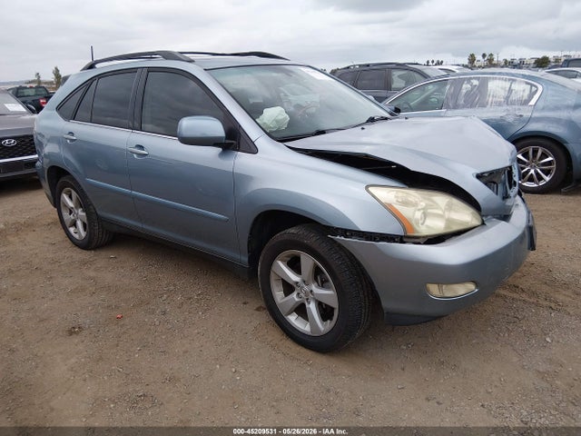 Salvage Lexus RX Image