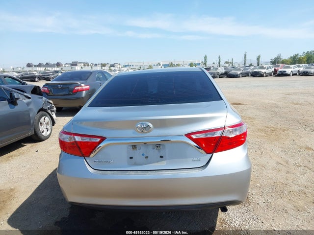 Toyota Camry Le