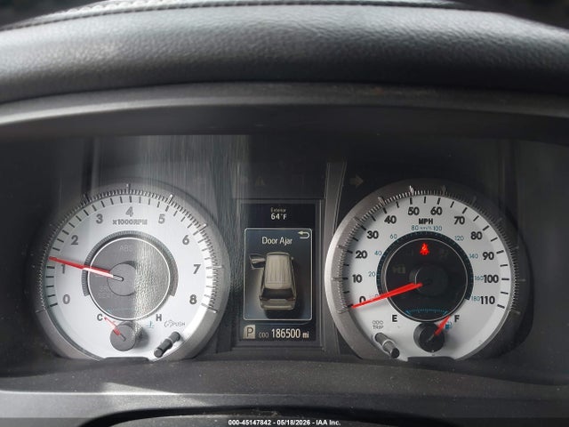 Toyota Sienna Se 8 Passenger