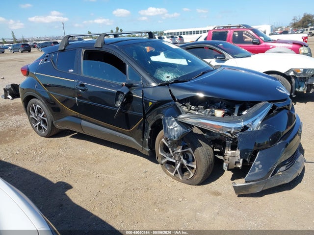Salvage Toyota C-HR Image
