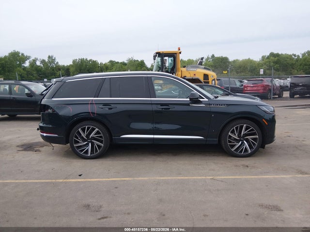 Lincoln Aviator Black Label