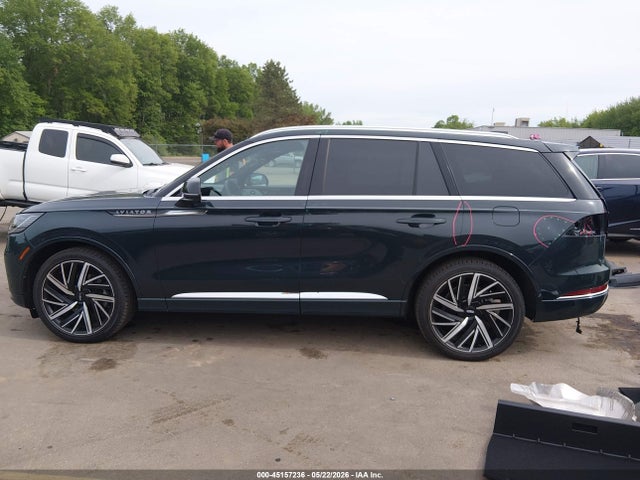 Lincoln Aviator Black Label
