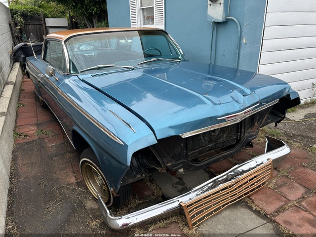 Salvage Chevrolet Impala Image