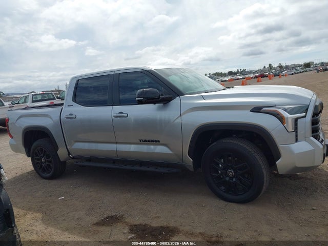 Toyota Tundra Limited Crewmax 5.5' Bed