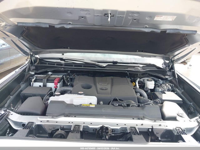 Toyota Tundra Limited Crewmax 5.5' Bed