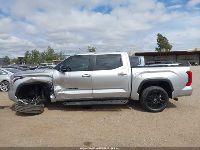 Toyota Tundra Limited Crewmax 5.5' Bed
