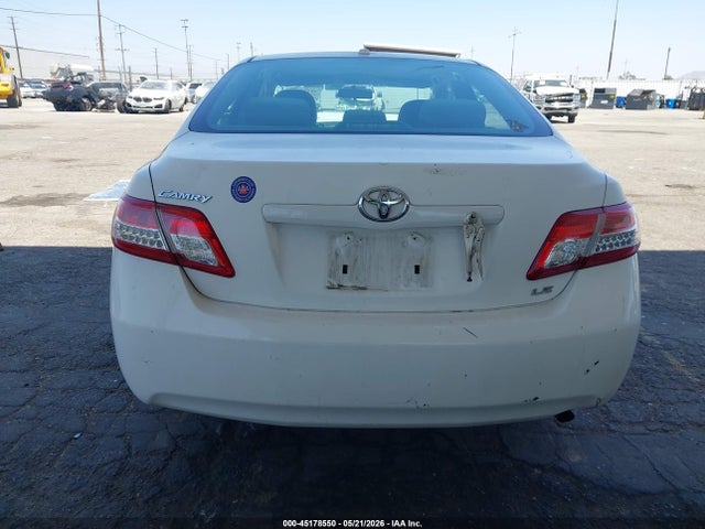 Toyota Camry Le