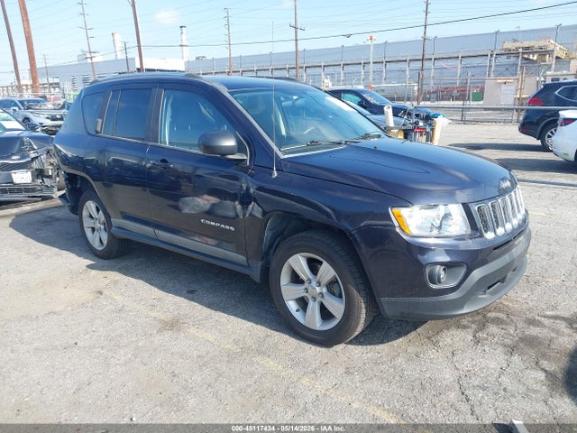 Salvage Jeep Compass Image