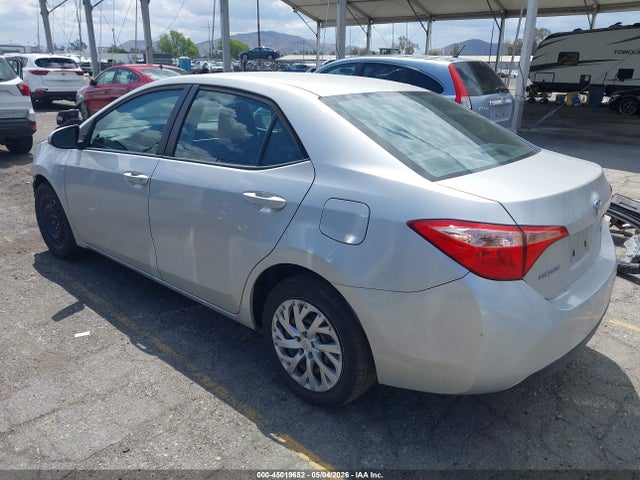 Toyota Corolla Le