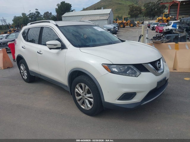 Salvage Nissan Rogue Image