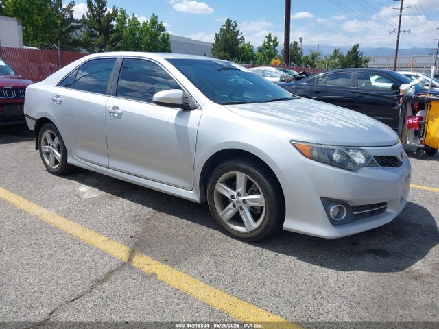 Salvage Toyota Camry Image