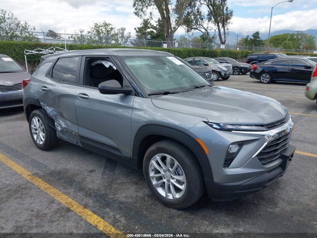 Salvage Chevrolet Trailblazer Image