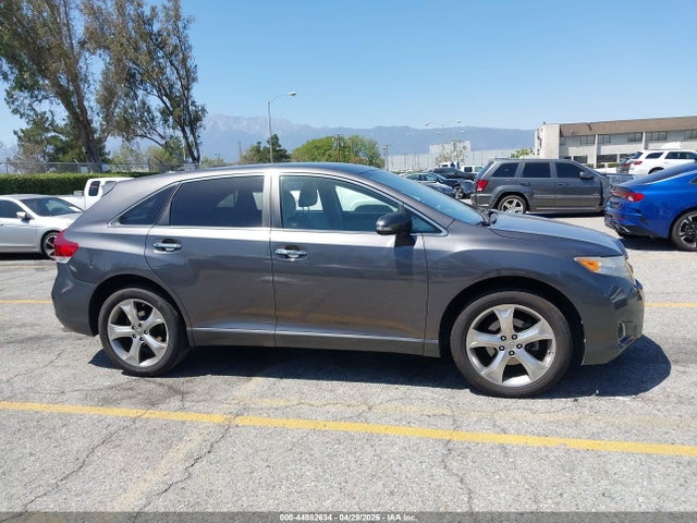 Toyota Venza Xle V6