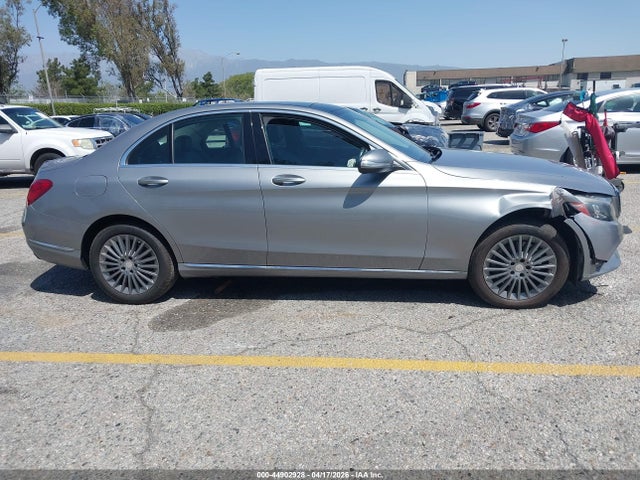 Mercedes-Benz C-Class Luxury 4matic
