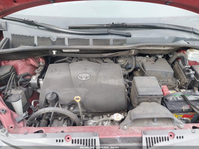 Toyota Sienna Xle 8 Passenger