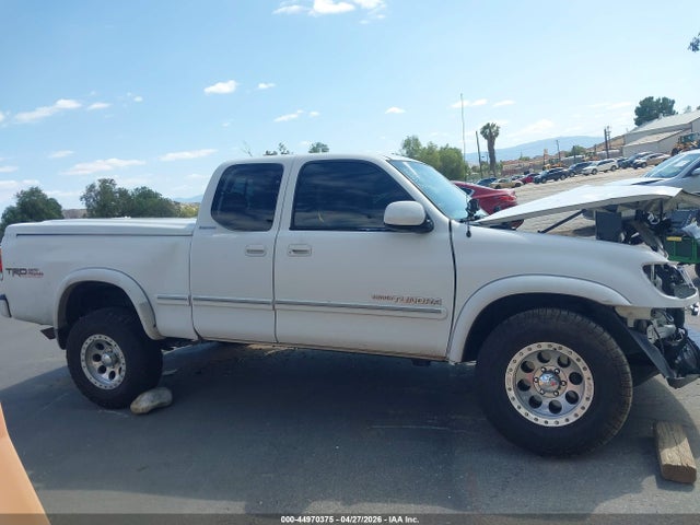 Toyota Tundra Ltd V8