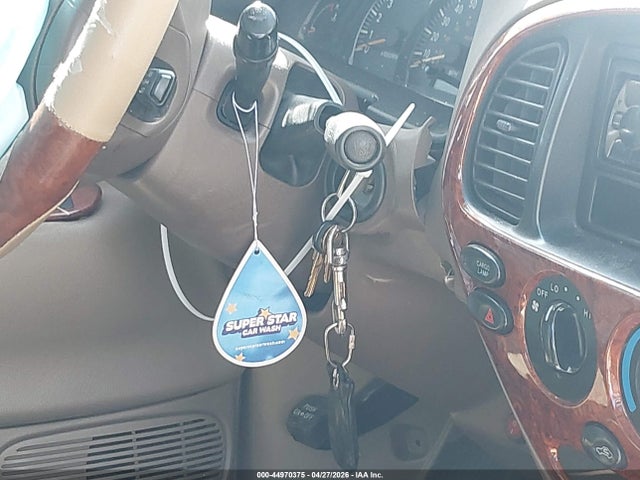 Toyota Tundra Ltd V8