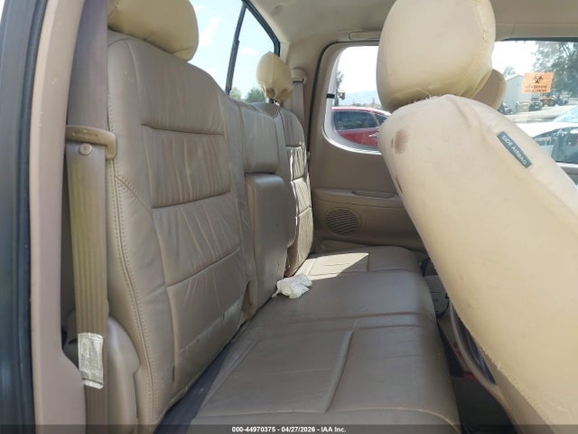 Toyota Tundra Ltd V8
