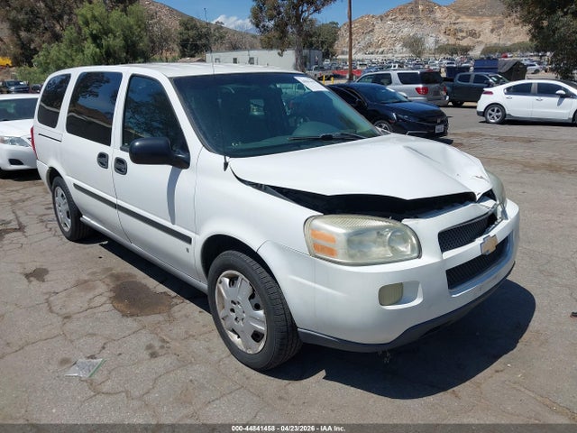 Salvage Chevrolet Uplander Image