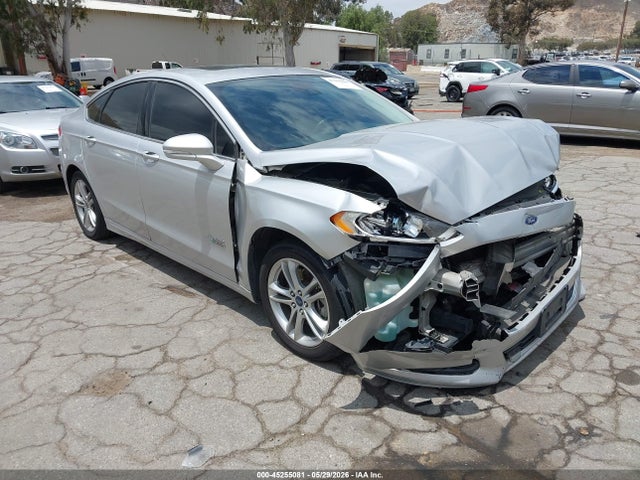 Salvage Ford Fusion Image