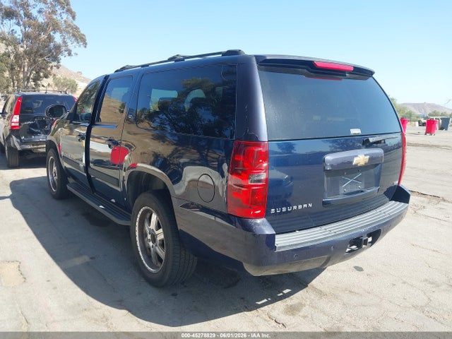 Chevrolet Suburban 1500 Lt