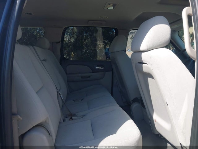 Chevrolet Suburban 1500 Lt