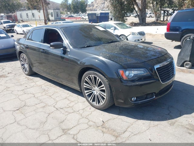 Salvage Chrysler 300 Image