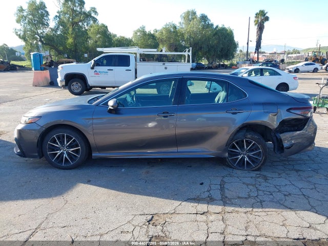Toyota Camry Se