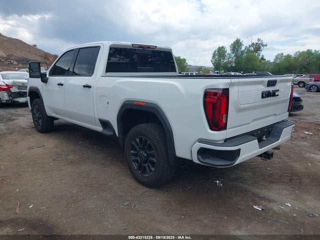 General Motors Sierra 2500HD 4wd  Standard Bed Denali