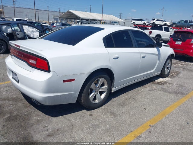 Dodge Charger Se