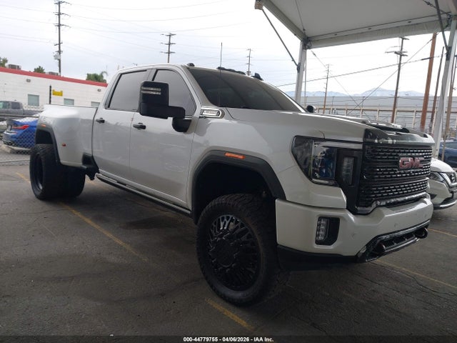 Salvage General Motors Sierra 3500HD Image