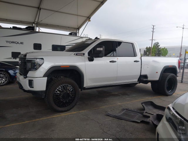 General Motors Sierra 3500HD 4wd  Long Bed Denali