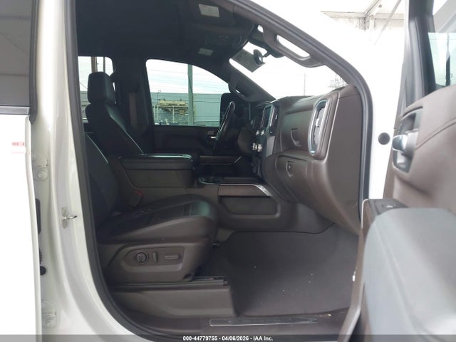 General Motors Sierra 3500HD 4wd  Long Bed Denali