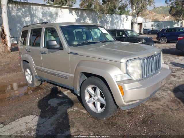 Salvage Jeep Liberty Image