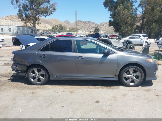 Toyota Camry Se V6