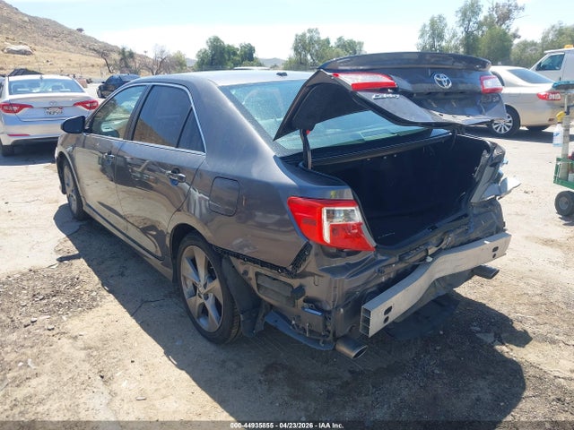 Toyota Camry Se V6